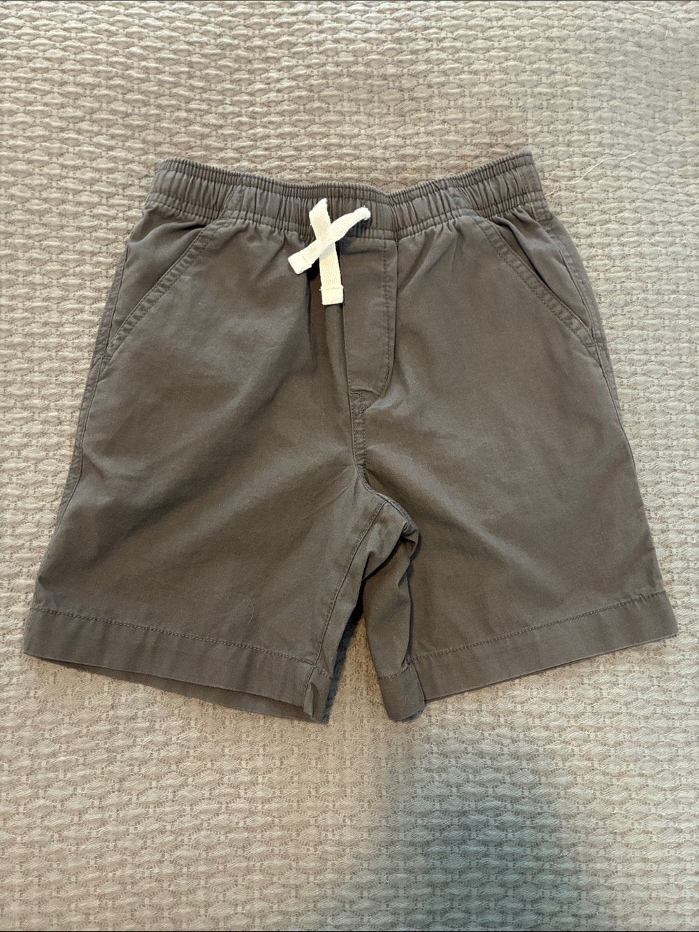 NWT! Hanna Andersson Olive Gray Elastic-Waist Drawstring Shorts